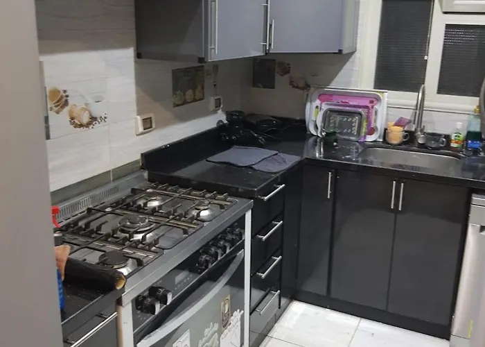 الجيزه شارع كليه الزراعه عماره ١٢