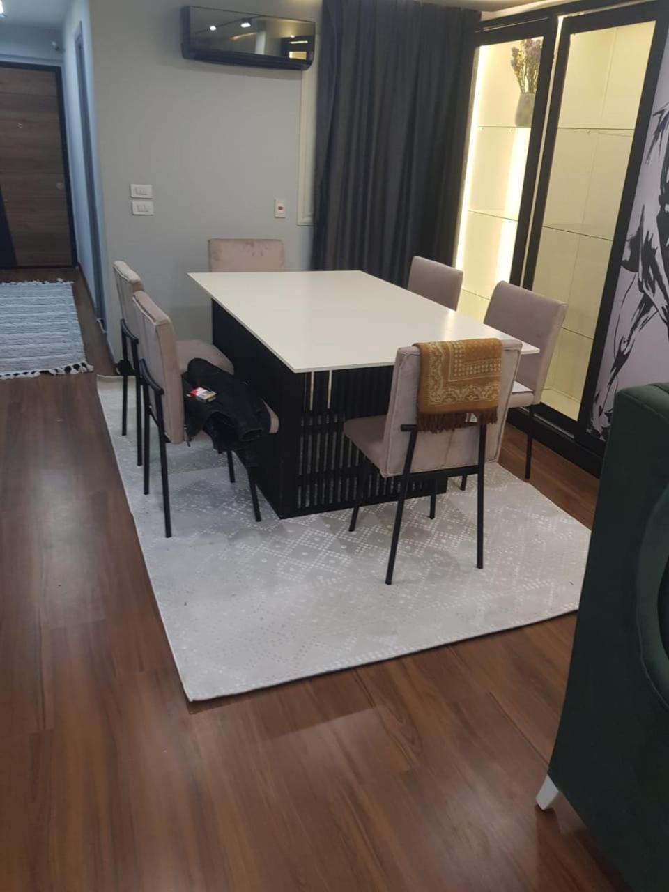 Apartment الجيزه شارع كليه الزراعه عماره ١٢ Cairo